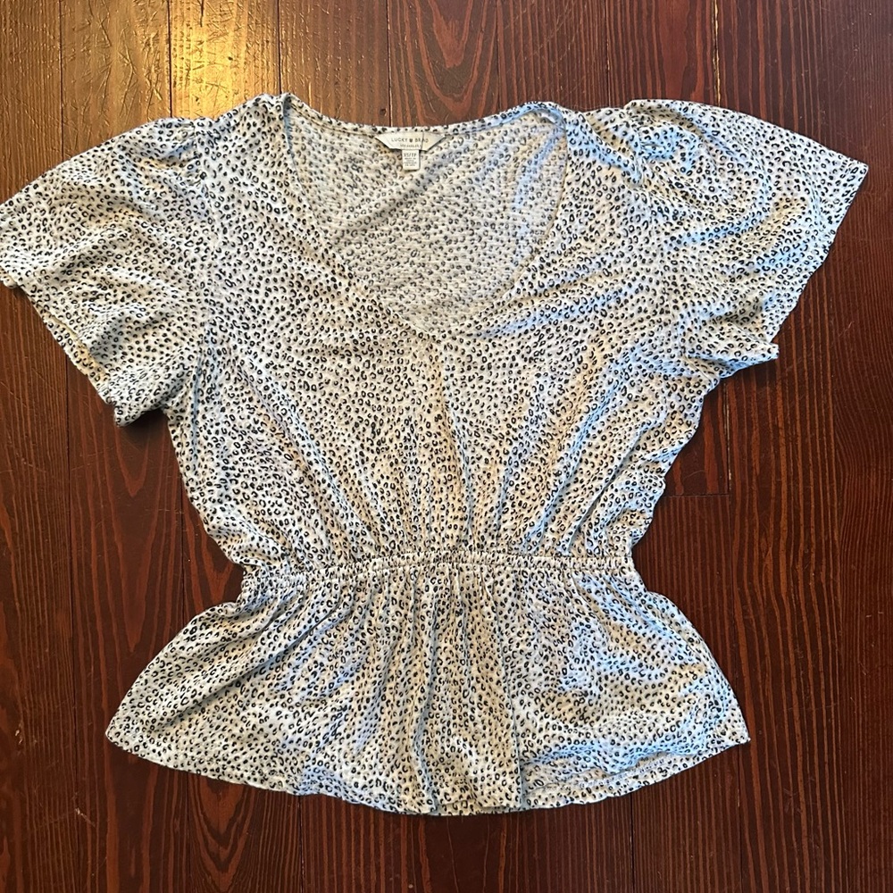 Lucky Brand neutral cheetah print top